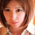 椎名ひかりのバストアップ画像