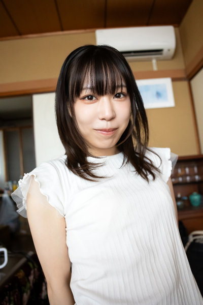 【5冊購入特典付き！2月14日20:00開催！】はるめ1stヌード写真集『恋人未満、でも恋以上。』