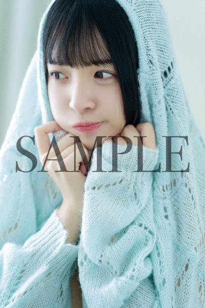 【FANZA限定】博多彩葉1st写真集『いろはに…』サイン入りチェキ付き 画像6