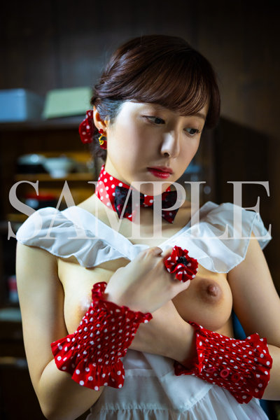 【オンラインイベント版】『Cosplay Fetish Book 矢埜愛茉』（3冊購入特典付き！6月30日20:00開催） 画像2