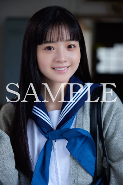 【オンラインイベント版】井上もも写真集『MoMologue』（3冊購入特典付き！8月28日20:00開催） 画像5