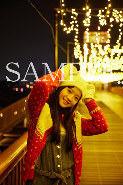 【オンラインイベント版】井上もも写真集『MoMologue』（3冊購入特典付き！8月28日20:00開催） 画像6