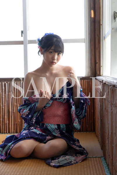 【チェキ付きキャンペーン】百田光希1st写真集『ももたん』 画像4