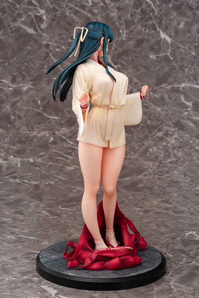 嫌な顔されながらおパンツ見せてもらいたいフィギュア 巫女さんの出雲いおり 画像12