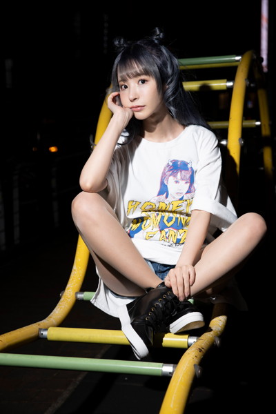 【桃乃木かな】オリジナルTシャツ(白)サイズM 画像3