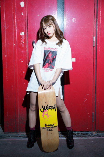 【初川みなみ】オリジナルTシャツ（白）サイズM 画像2