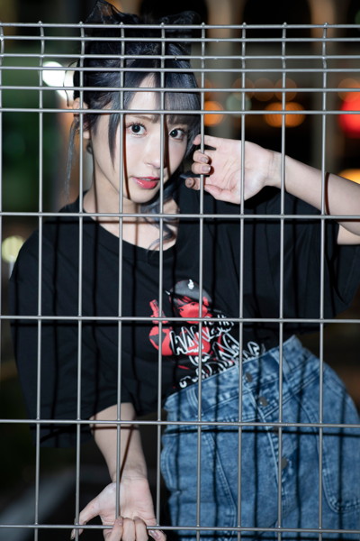 【桃乃木かな】オリジナルTシャツ（黒）サイズL 画像2