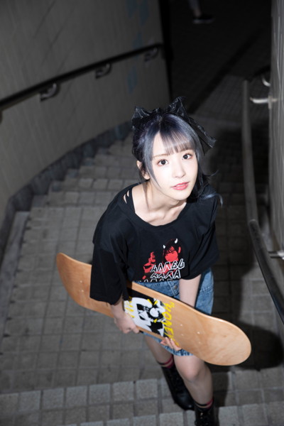 【桃乃木かな】オリジナルTシャツ（黒）サイズL 画像9