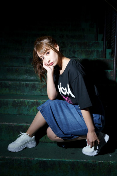 【初川みなみ】オリジナルTシャツ（黒）サイズL 画像6