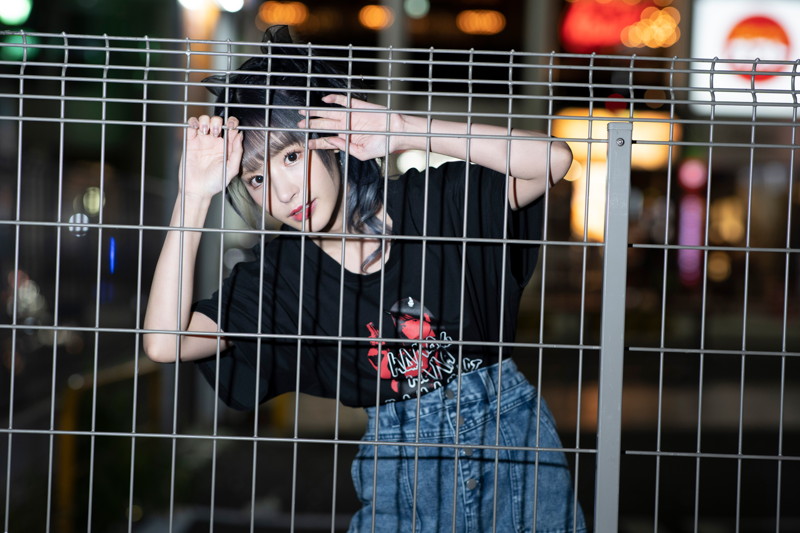 【桃乃木かな】オリジナルTシャツ（黒）サイズXL 画像1