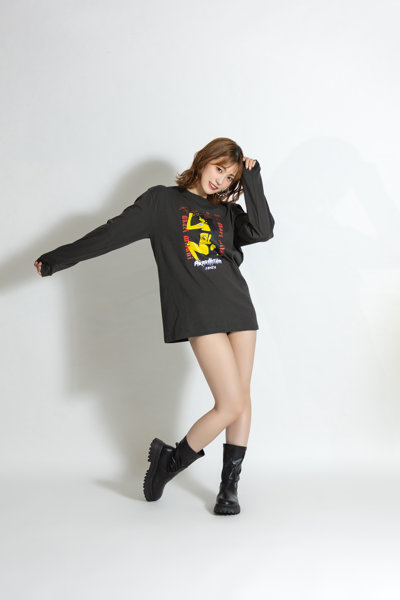 【美谷朱里】 ザ・森東コラボ オリジナルロングTシャツ ダークグレー サイズXL 画像2