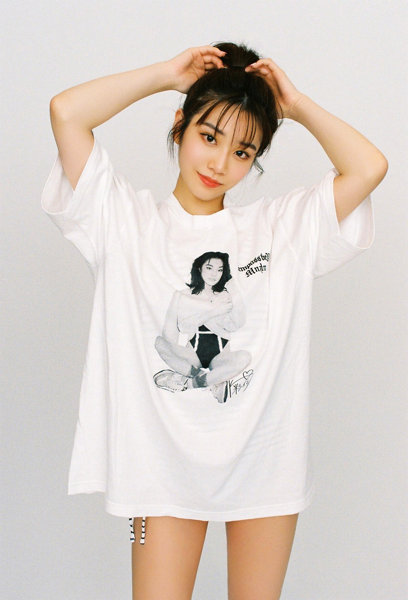 【河北彩花】Saika Kawakita Tee by MNKM Lサイズ 画像7