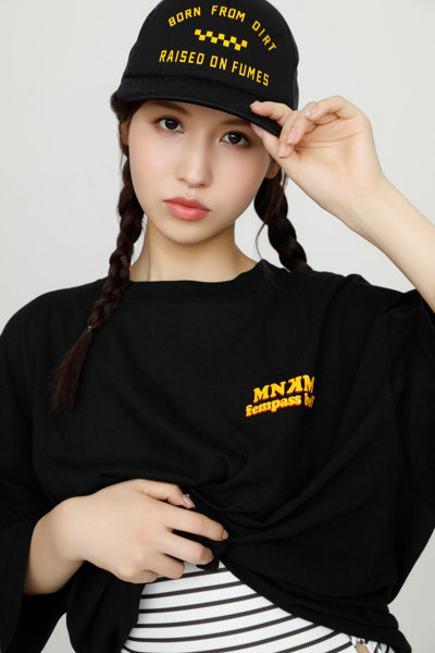 【桜空もも】Momo Sakura Tee by MNKM Mサイズ 画像2