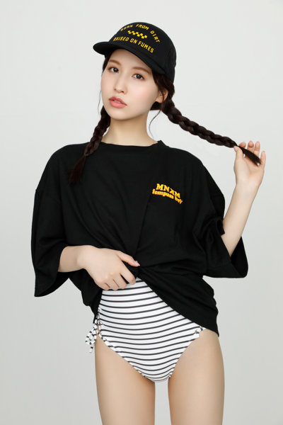 【桜空もも】Momo Sakura Tee by MNKM Mサイズ