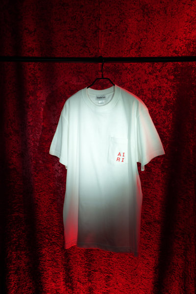 【buggy×希島あいり】 Sexy Legs Breast Pocket TEE XLサイズ