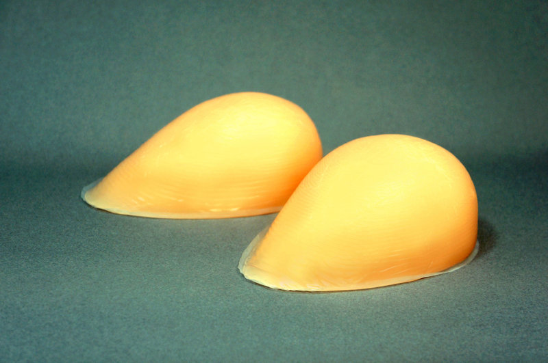 トリアージX 狭霧友子 爆乳立体枕カバー 画像2