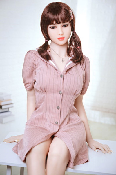 めろん＜肌:ホワイト 目の色:黒 オナホール:分離型 乳輪サイズ:4cm 乳輪の色:ピンク 中空 陰毛:なし スタンディング:なし 肩関節:不稼働＞