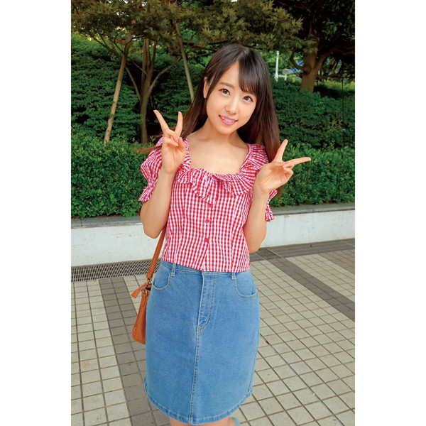 【赤面女子ホール】パンティ素股でクロッチまで恥ずかし汁まみれの女子大生にぬるっと生挿入そのまま中出し まみさん ［パウチローション付属］［数量限定］ 画像3