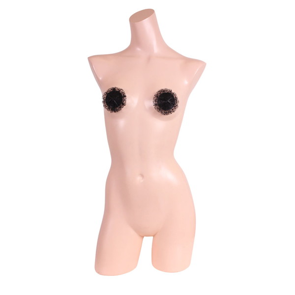 黒で女っぽく！レースニップレス