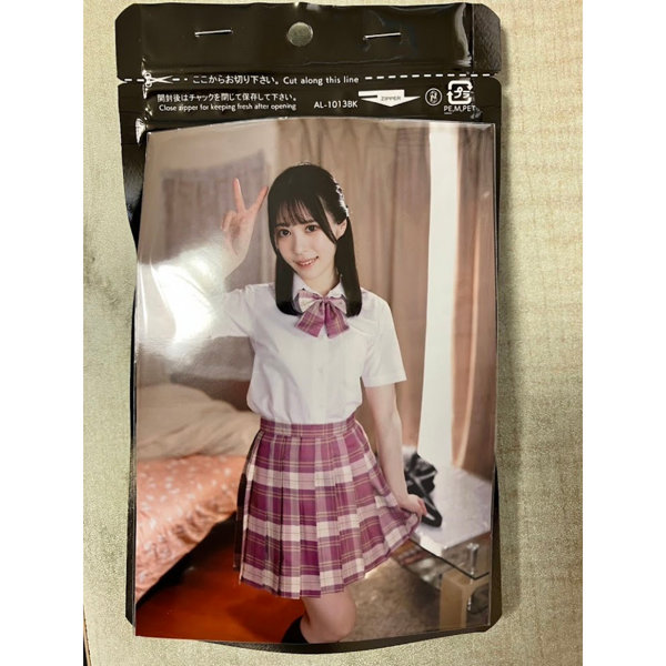 女子〇生のお下がり下着016《使用済み風加工品》（AKA-016）