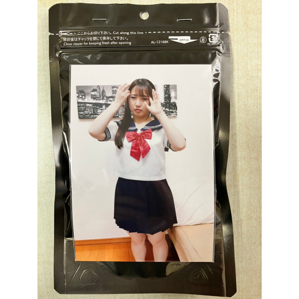 《使用済み風加工品》女子〇生のお下がり下着028（AKA-028）