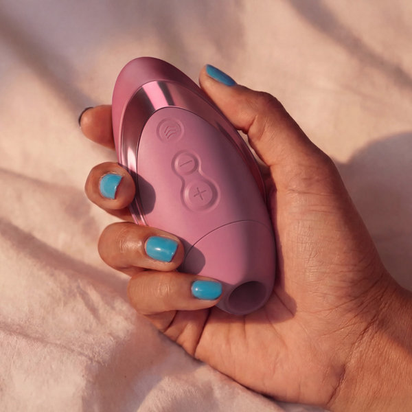 Womanizer ネクストリバティ ボルドー サンプル画像10