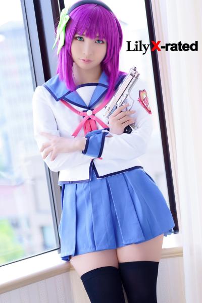 Lily X-rated 見る者を強引に惚れさせる美少女×百合=銃とムチムチニーハイでイエスだね！ （POD）