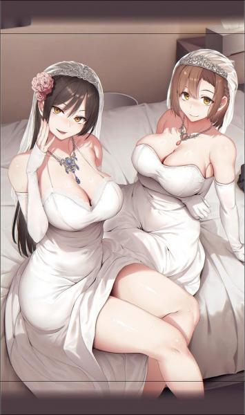 『巨乳が2人いないと勃起しない夫のために友達を連れてきた妻総集編』 B2タペストリー 絵美 & 紗枝