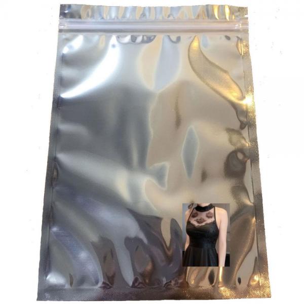 【使用済み加工品/パンティ】真昼間にブルセラショップに入ってきた上京したてで無防備な幼児体型のおっとりとした性格で笑顔がとても可愛く自分色に染めてしまいたくなる天真爛漫なメイド風女子の使用済みパンティー（着用写真/使い切りローション付き）