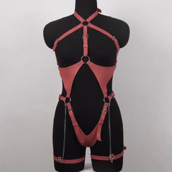 【全身拘束】燃え盛る赤のSMハーネス！Oリングと鎖が支配欲を煽る、過激フェイクレザーボディスーツ F301